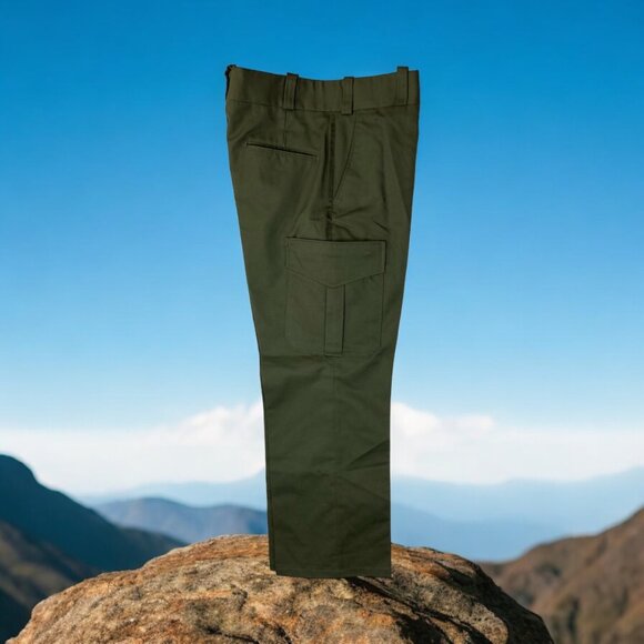 Men's Outdoor Olive Cargo Pants Multiple Pockets Size 32 NWOT - Picture 9 of 9